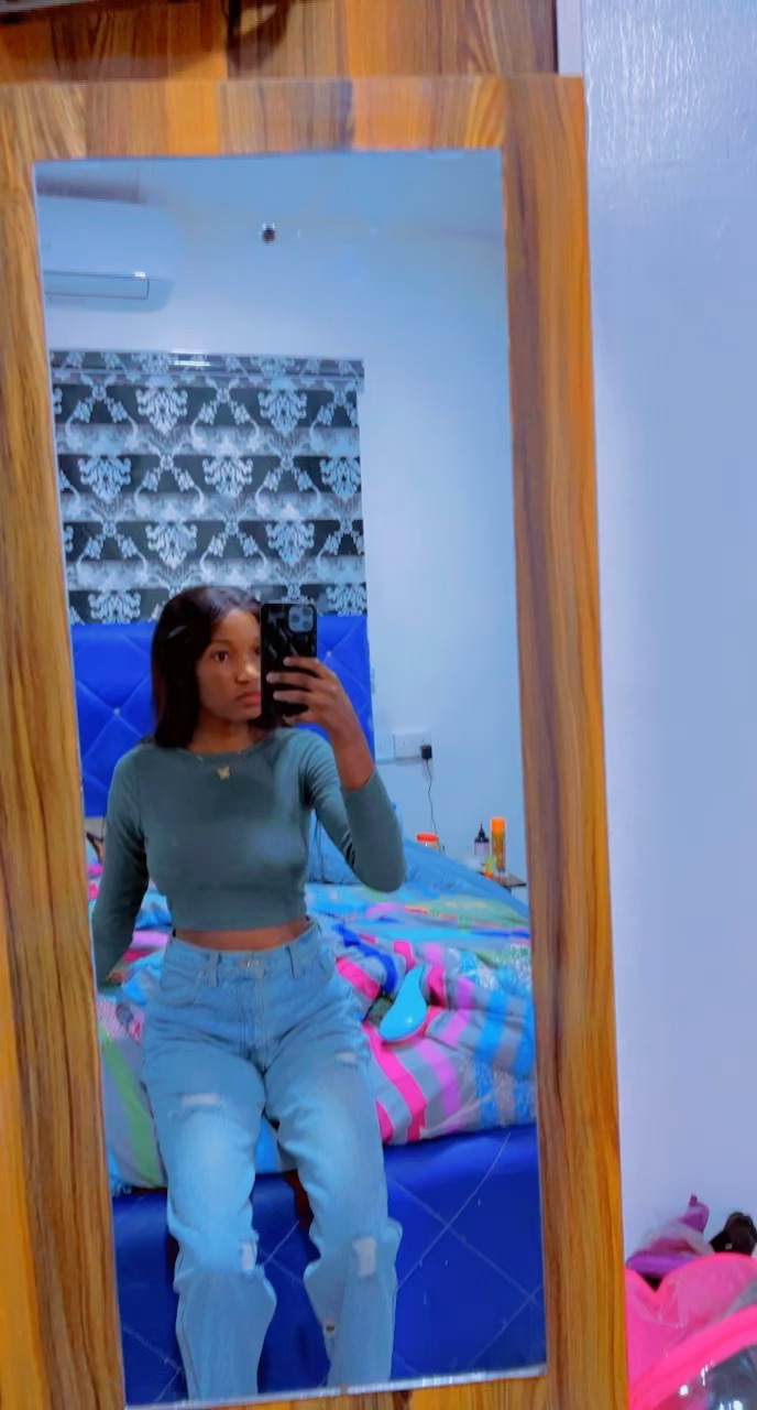 Live on CamzeyCam — Horlah